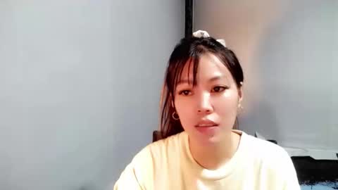 aisuchan online show from December 3, 2025, 3:21 pm