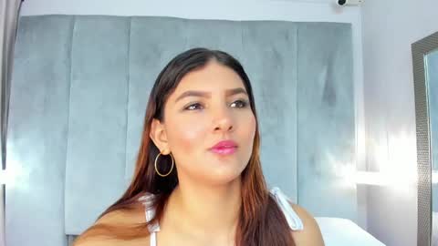  Aitana  online show from May 9, 2026, 11:04 am