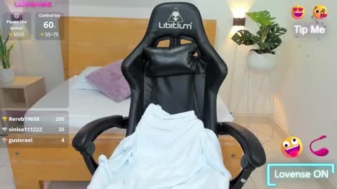 Snapshot of aixa_15 chatting on February 7, 2025, 3:08 pm Aixa Burgos online show from February 7, 2025, 3:08 pm