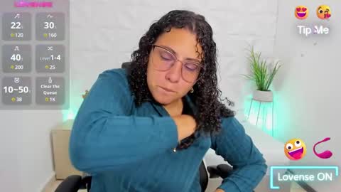 Snapshot of aixa_15 chatting on February 22, 2025, 12:08 pm Aixa Burgos online show from February 22, 2025, 12:08 pm