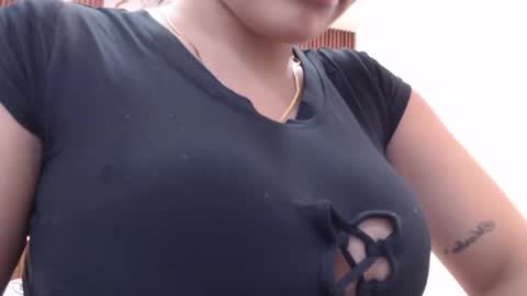 Snapshot of aixa_shaw chatting on November 27, 2025, 12:18 pm AIXA online show from November 27, 2025, 12:18 pm