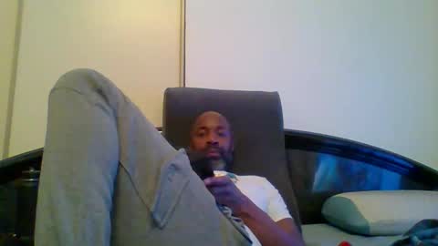 Snapshot of aj297914 chatting on February 8, 2026, 7:39 pm aj297914 online show from February 8, 2026, 7:39 pm