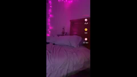 ajsquirts online show from November 22, 2025, 12:37 pm