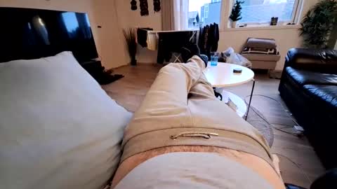 ak_2 online show from March 26, 2026, 5:35 am