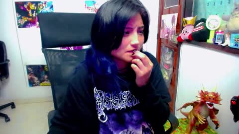 Snapshot of akai_krazna01 chatting on December 4, 2024, 5:05 am Akai Kraz online show from December 4, 2024, 5:05 am