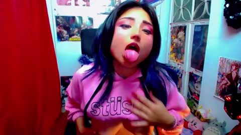 Snapshot of akai_krazna01 chatting on January 17, 2025, 5:53 am Akai Kraz online show from January 17, 2025, 5:53 am