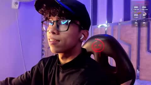 akazaboy online show from March 28, 2026, 5:18 am