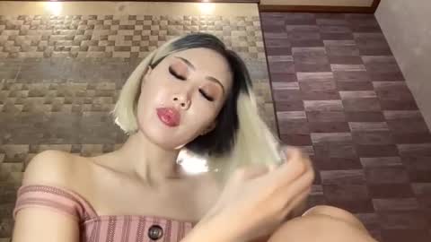 Snapshot of akemi_jp chatting on September 30, 2025, 9:42 pm Akemi online show from September 30, 2025, 9:42 pm