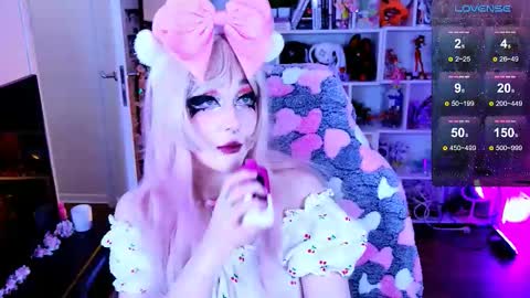 Snapshot of aki__ra chatting on February 26, 2026, 12:09 am Aki online show from February 26, 2026, 12:09 am