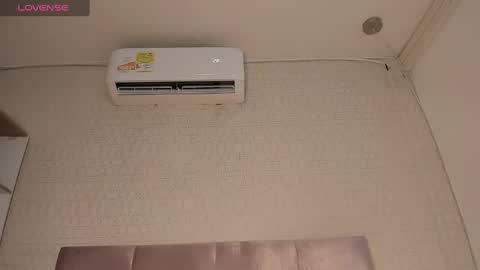 akira_sweet_ online show from September 10, 2025, 4:01 am