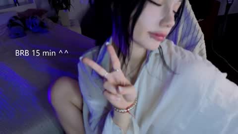 Snapshot of akiraasai chatting on November 28, 2025, 3:14 pm Akira please help me get my first 50 thumps up online show from November 28, 2025, 3:14 pm