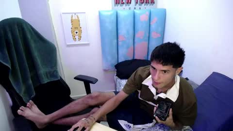 Snapshot of akyra_latin chatting on April 9, 2026, 11:10 pm Akyra latin online show from April 9, 2026, 11:10 pm