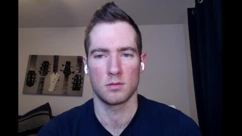 Snapshot of al3xzanderth3gr3at chatting on October 20, 2025, 9:21 am Alex online show from October 20, 2025, 9:21 am