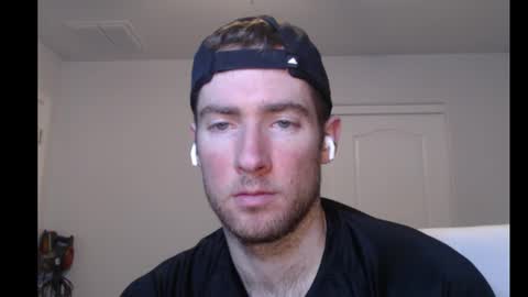 Snapshot of al3xzanderth3gr3at chatting on January 15, 2026, 2:16 am Alex online show from January 15, 2026, 2:16 am