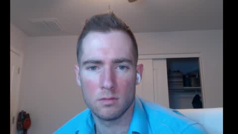 Snapshot of al3xzanderth3gr3at chatting on February 15, 2026, 7:51 am Alex online show from February 15, 2026, 7:51 am