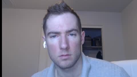 Snapshot of al3xzanderth3gr3at chatting on February 18, 2026, 10:17 pm Alex online show from February 18, 2026, 10:17 pm