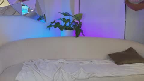 Snapshot of al_miko chatting on December 2, 2024, 6:52 am Al Fox Miko Fortuni online show from December 2, 2024, 6:52 am