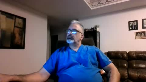 aladdin31673 online show from May 27, 2026, 2:19 am