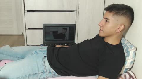 aladino_ms online show from September 26, 2025, 7:40 pm