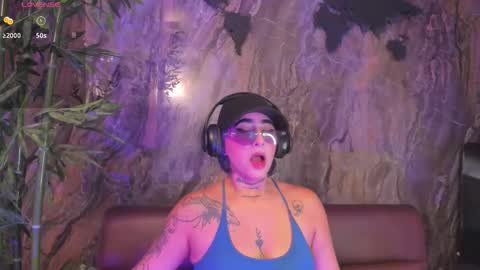 ALAHIA online show from November 28, 2025, 5:48 pm