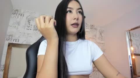 Snapshot of alahiacruz1 chatting on March 17, 2026, 7:06 pm A L A H I A online show from March 17, 2026, 7:06 pm