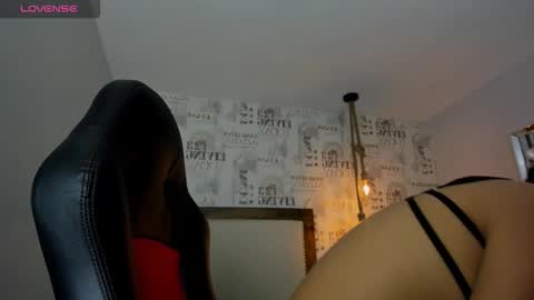 Snapshot of alahiacruz1 chatting on March 18, 2026, 7:28 pm A L A H I A online show from March 18, 2026, 7:28 pm
