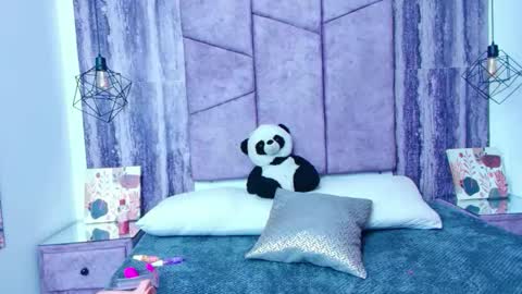 Snapshot of alahiaevansz chatting on February 15, 2026, 3:03 am AlahiaEvansz online show from February 15, 2026, 3:03 am