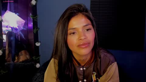 Snapshot of alaia_asuka chatting on December 22, 2024, 11:52 pm Alaia online show from December 22, 2024, 11:52 pm