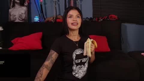 Snapshot of alaia_asuka chatting on March 2, 2025, 12:20 am Alaia online show from March 2, 2025, 12:20 am