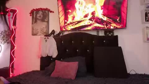 Snapshot of alaia_asuka chatting on October 23, 2025, 2:11 am Alaia online show from October 23, 2025, 2:11 am