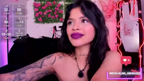 Snapshot of alaia_asuka chatting on November 15, 2025, 4:54 am Alaia online show from November 15, 2025, 4:54 am