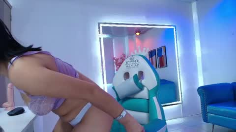 Snapshot of alaia_beats chatting on May 23, 2026, 7:51 pm alaia_beats online show from May 23, 2026, 7:51 pm