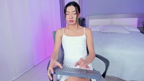 Snapshot of alaiaguerra chatting on November 2, 2025, 7:49 pm alaiaguerra online show from November 2, 2025, 7:49 pm