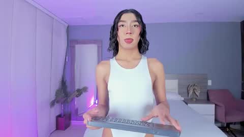 Snapshot of alaiaguerra chatting on November 5, 2025, 7:36 pm alaiaguerra online show from November 5, 2025, 7:36 pm