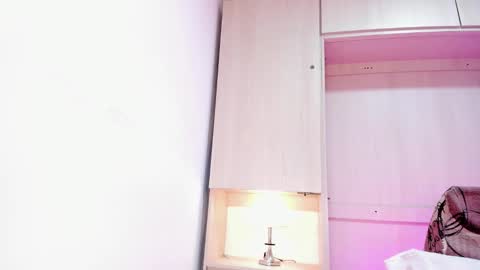 Snapshot of alaiaroose chatting on October 31, 2025, 8:21 pm alaiaroose online show from October 31, 2025, 8:21 pm