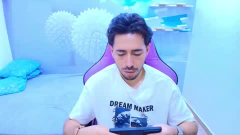 Snapshot of alan_allexander chatting on January 18, 2026, 5:33 am ALAN online show from January 18, 2026, 5:33 am