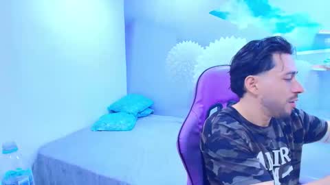 Snapshot of alan_allexander chatting on January 18, 2026, 11:08 pm ALAN online show from January 18, 2026, 11:08 pm