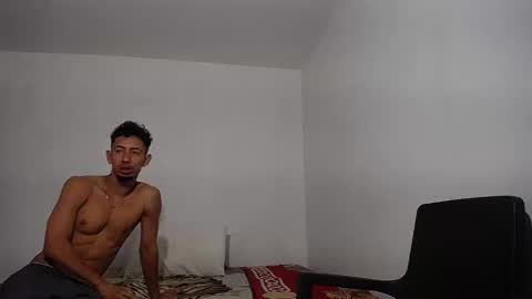 Snapshot of alan_gay chatting on December 4, 2025, 10:24 am Alan online show from December 4, 2025, 10:24 am