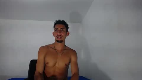 Snapshot of alan_gay chatting on February 21, 2026, 12:33 am Alan online show from February 21, 2026, 12:33 am