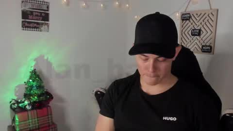 Alan Hadid online show from December 21, 2024, 4:09 am