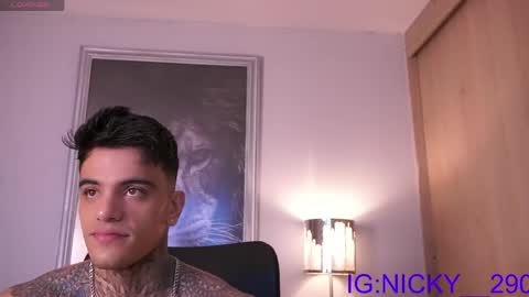alan_morrys online show from April 26, 2026, 1:25 am