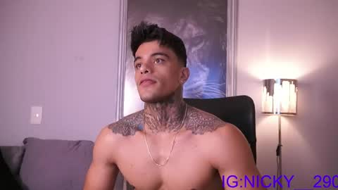 alan_morrys online show from May 8, 2026, 1:22 am