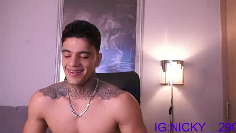 alan_morrys online show from May 9, 2026, 12:27 am