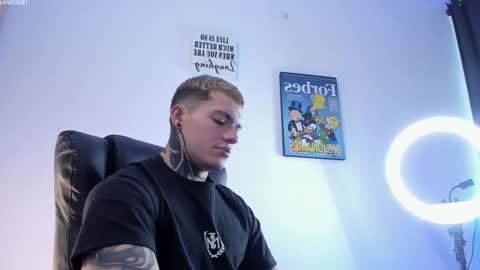 Snapshot of alan_rosee chatting on March 3, 2025, 2:37 pm Alan online show from March 3, 2025, 2:37 pm