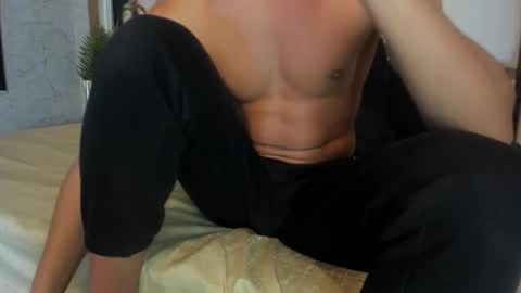 Snapshot of alan_santhos chatting on December 20, 2025, 4:30 am ---Alan--- online show from December 20, 2025, 4:30 am