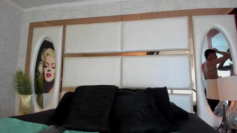 Snapshot of alan_santhos chatting on March 4, 2026, 3:34 am ---Alan--- online show from March 4, 2026, 3:34 am