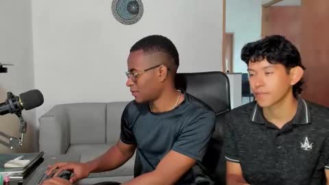 Snapshot of alan_scot chatting on February 7, 2026, 5:16 pm Alan and Criss - WE JUST FRIENDS WITH BENEFITS BOTH VERS online show from February 7, 2026, 5:16 pm