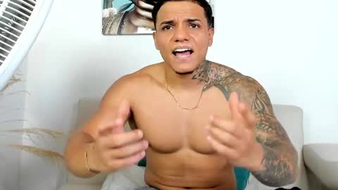 alan_vitori online show from April 16, 2026, 11:40 pm