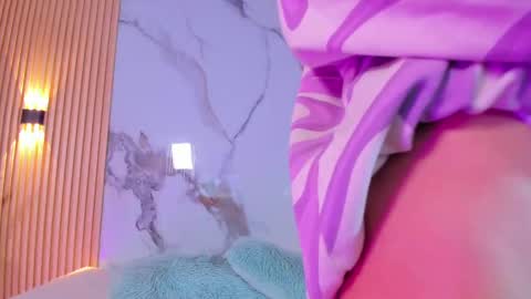 A L A N A  online show from September 14, 2025, 12:48 pm