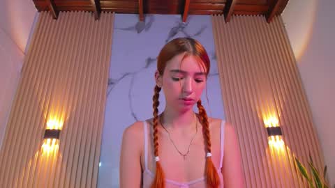 A L A N A  online show from November 12, 2025, 11:10 am